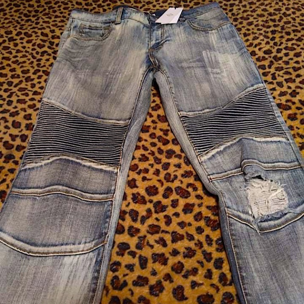 NWT- Men’s Jeans Size 34
